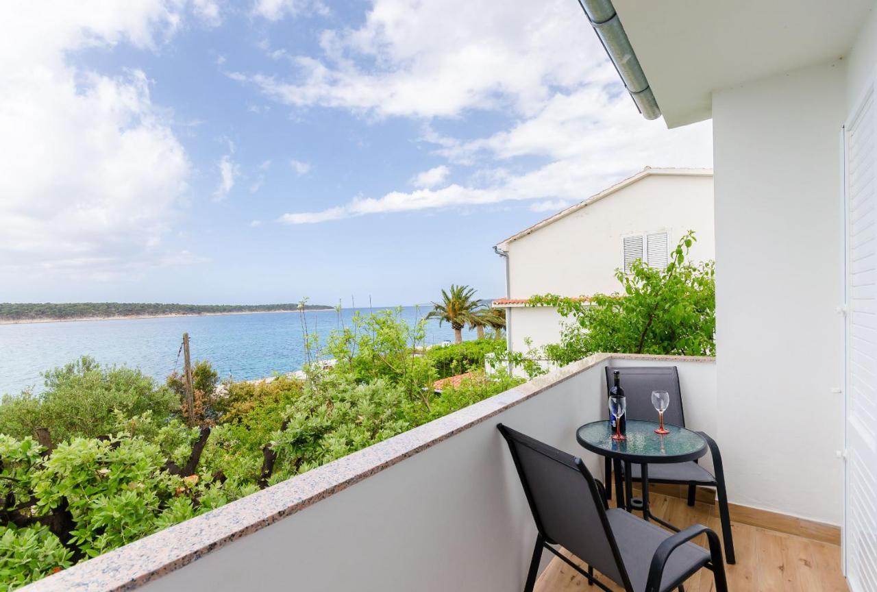 Barbat na Rabu Apartments And Rooms Bianca מראה חיצוני תמונה