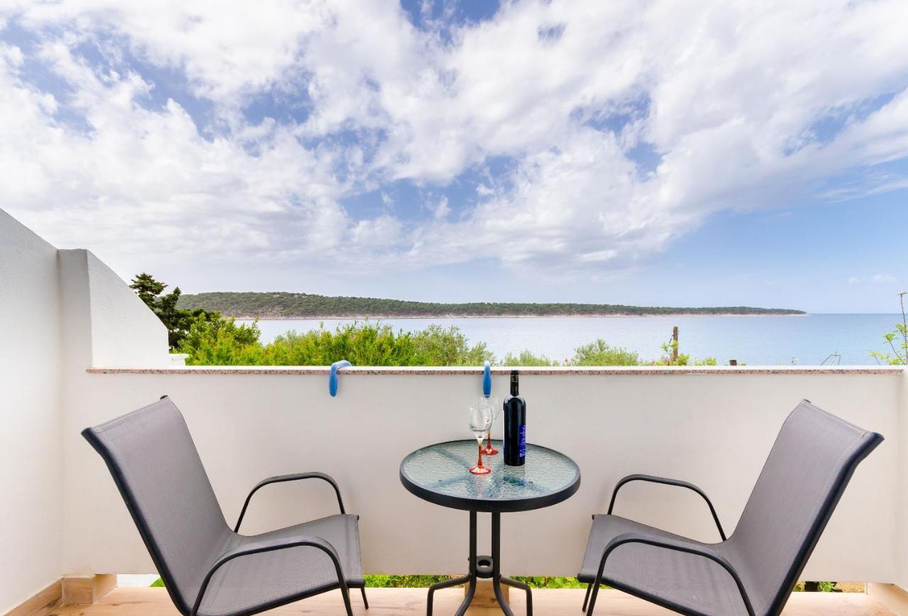 Barbat na Rabu Apartments And Rooms Bianca מראה חיצוני תמונה