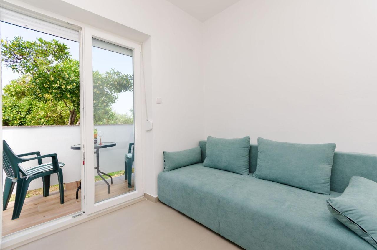 Barbat na Rabu Apartments And Rooms Bianca מראה חיצוני תמונה