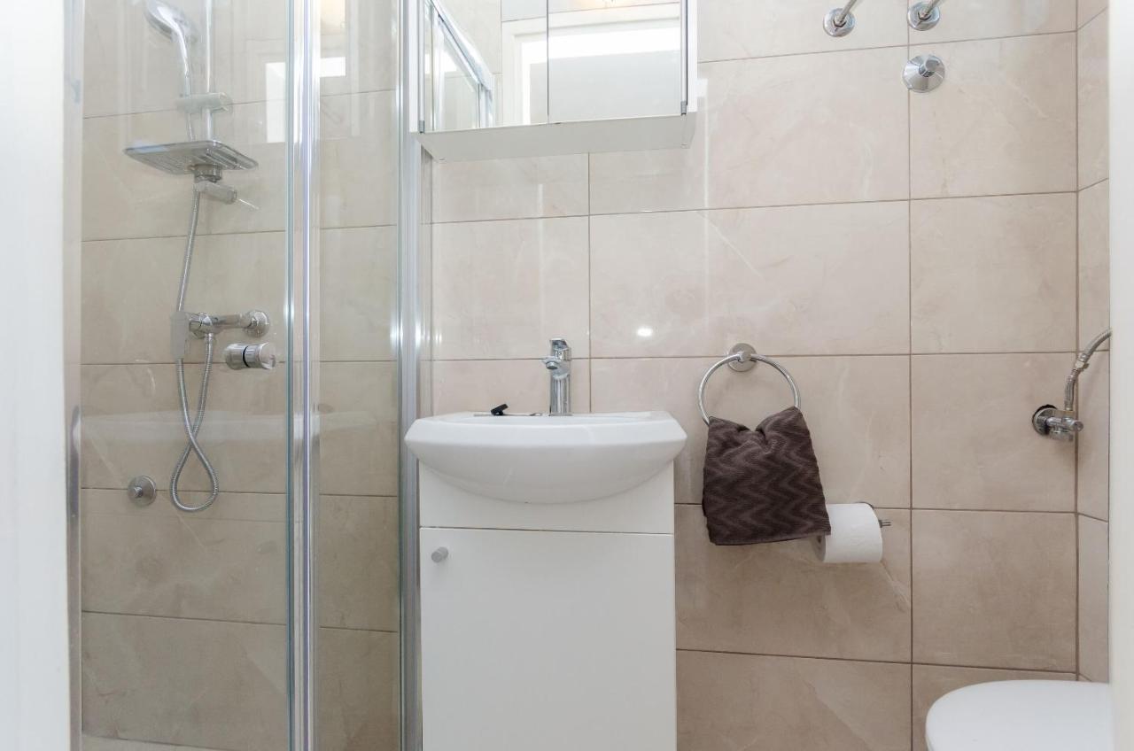 Barbat na Rabu Apartments And Rooms Bianca מראה חיצוני תמונה