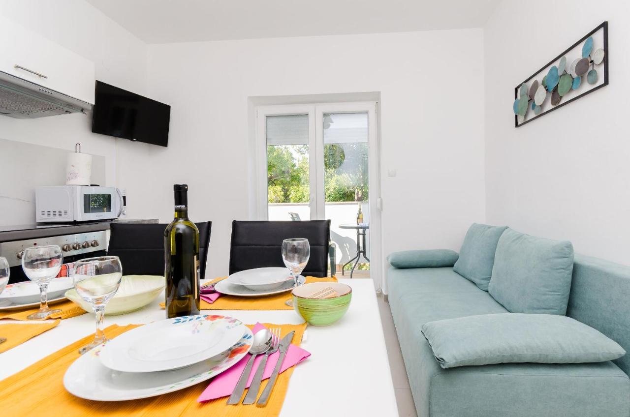 Barbat na Rabu Apartments And Rooms Bianca מראה חיצוני תמונה