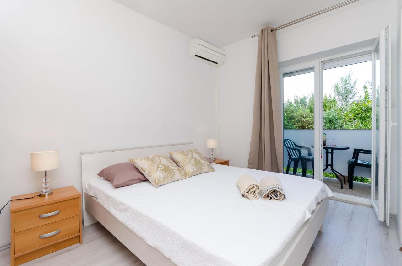 Barbat na Rabu Apartments And Rooms Bianca מראה חיצוני תמונה
