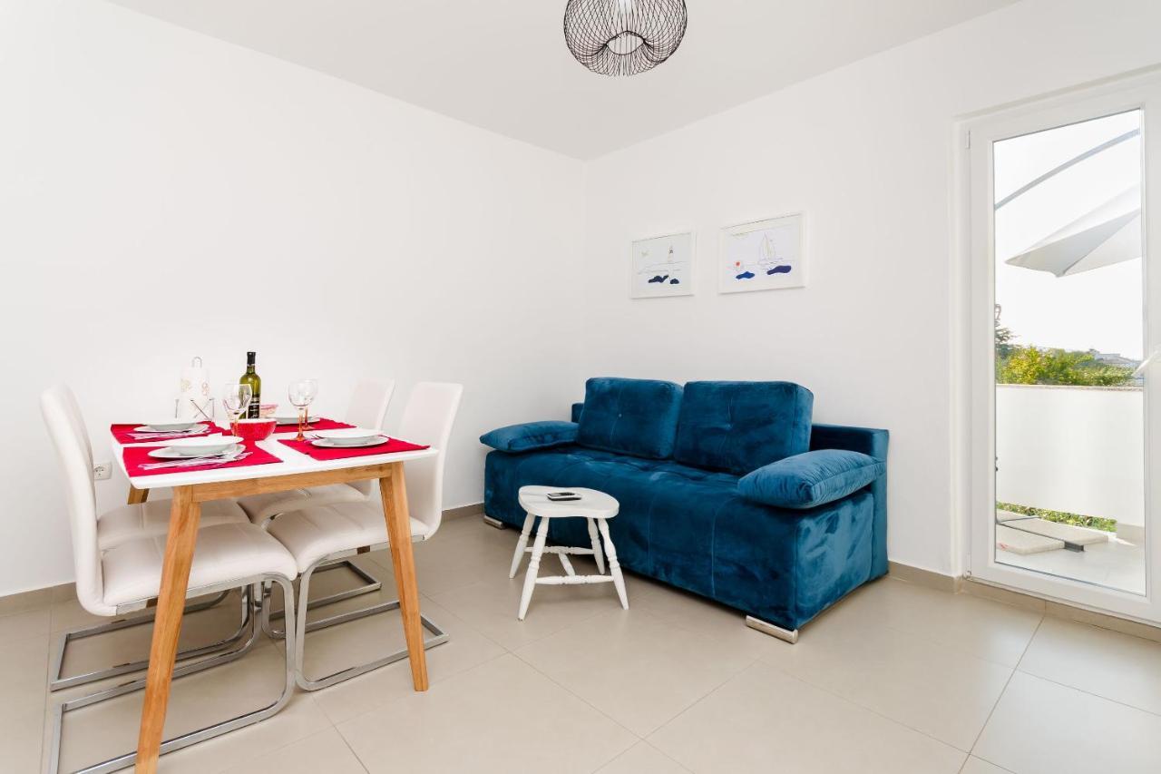 Barbat na Rabu Apartments And Rooms Bianca מראה חיצוני תמונה