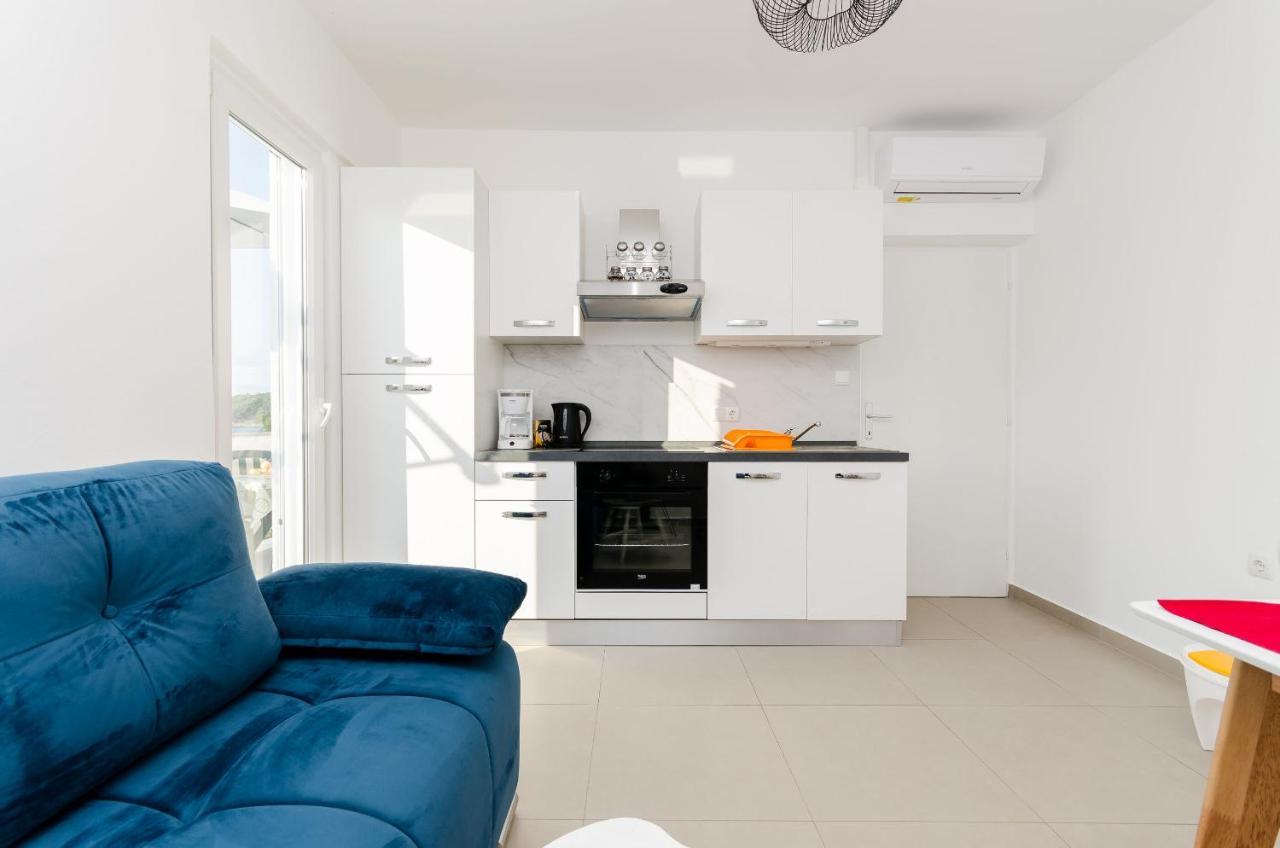 Barbat na Rabu Apartments And Rooms Bianca מראה חיצוני תמונה