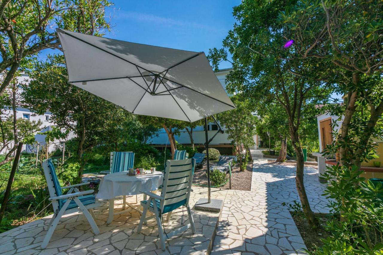 Barbat na Rabu Apartments And Rooms Bianca מראה חיצוני תמונה