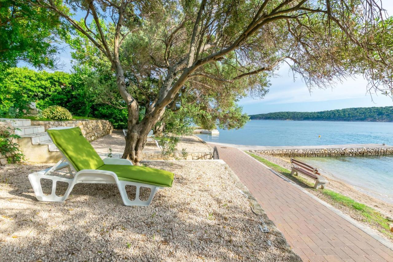 Barbat na Rabu Apartments And Rooms Bianca מראה חיצוני תמונה