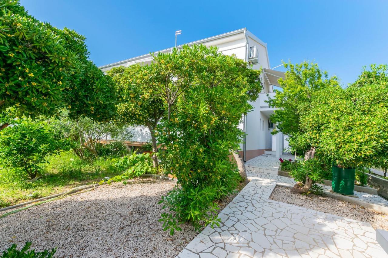 Barbat na Rabu Apartments And Rooms Bianca מראה חיצוני תמונה