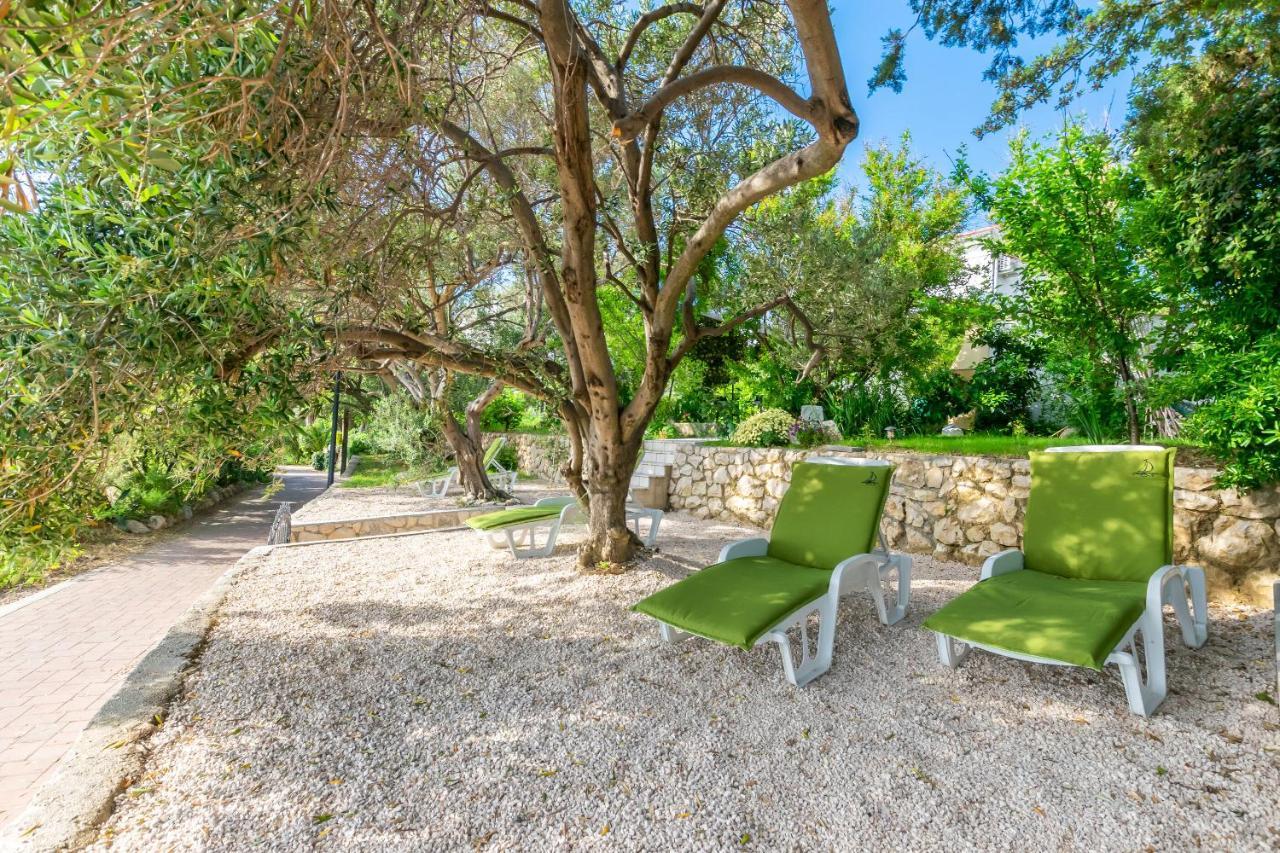 Barbat na Rabu Apartments And Rooms Bianca מראה חיצוני תמונה