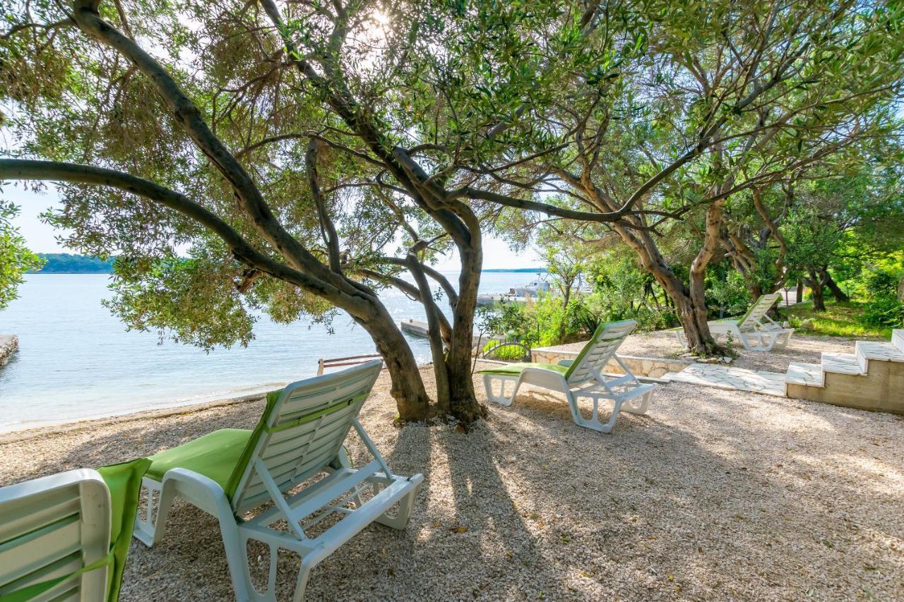 Barbat na Rabu Apartments And Rooms Bianca מראה חיצוני תמונה