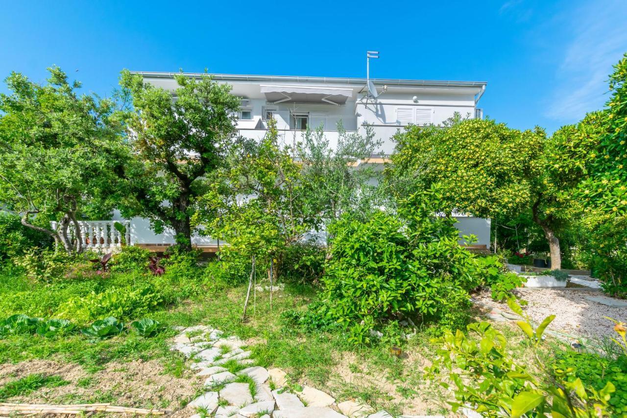 Barbat na Rabu Apartments And Rooms Bianca מראה חיצוני תמונה